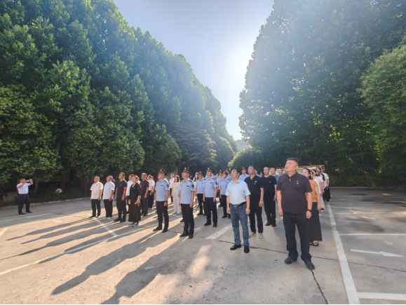 20260701升国旗 观盛会 庆华诞——市文化市场综合行政执法支队联合多单位举行建党105周年升旗仪式201.png